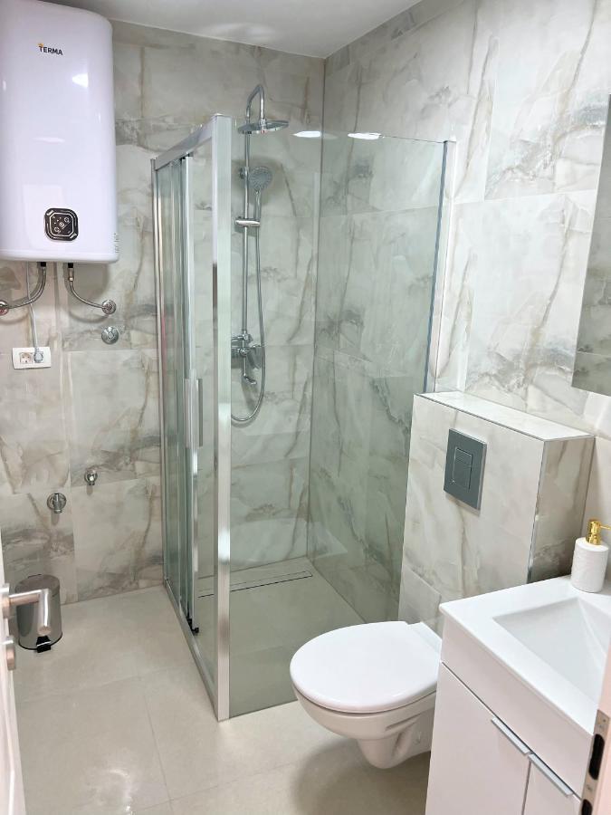 Apartman Laura Mlini Zewnętrze zdjęcie